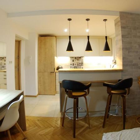 Appartamento Apatramenty Promienista Poznań Esterno foto