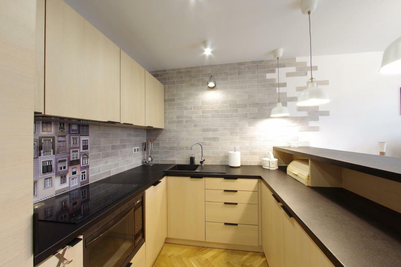 Appartamento Apatramenty Promienista Poznań Esterno foto