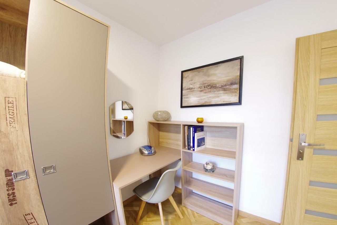 Appartamento Apatramenty Promienista Poznań Esterno foto